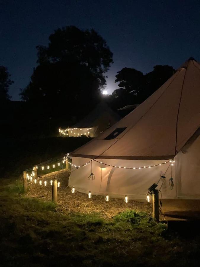 Roaches Retreat Family Glampsite, Rocky Reach Bell Tent With Outdoor Adventures And Campfire Nights Upper Hulme Εξωτερικό φωτογραφία